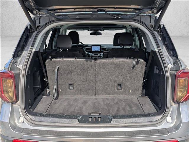 Used 2022 Ford Explorer XLT w/ Equipment Group 202A RWD image 6