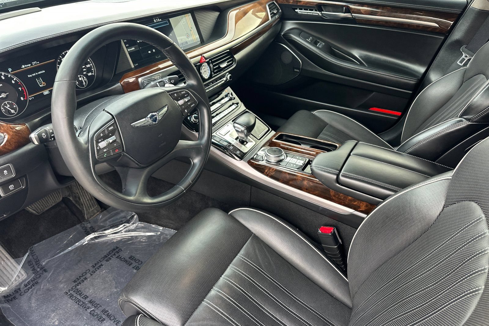 Used 2018 Genesis G90 5.0 Ultimate RWD image 10