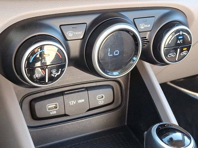 Certified 2024 Hyundai Venue SEL image 16