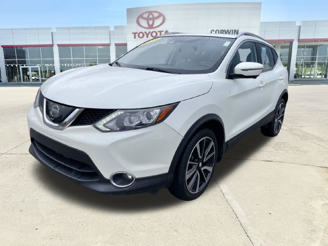 Used 2017 Nissan Rogue Sport SL w/ SL Premium Package FWD image 7
