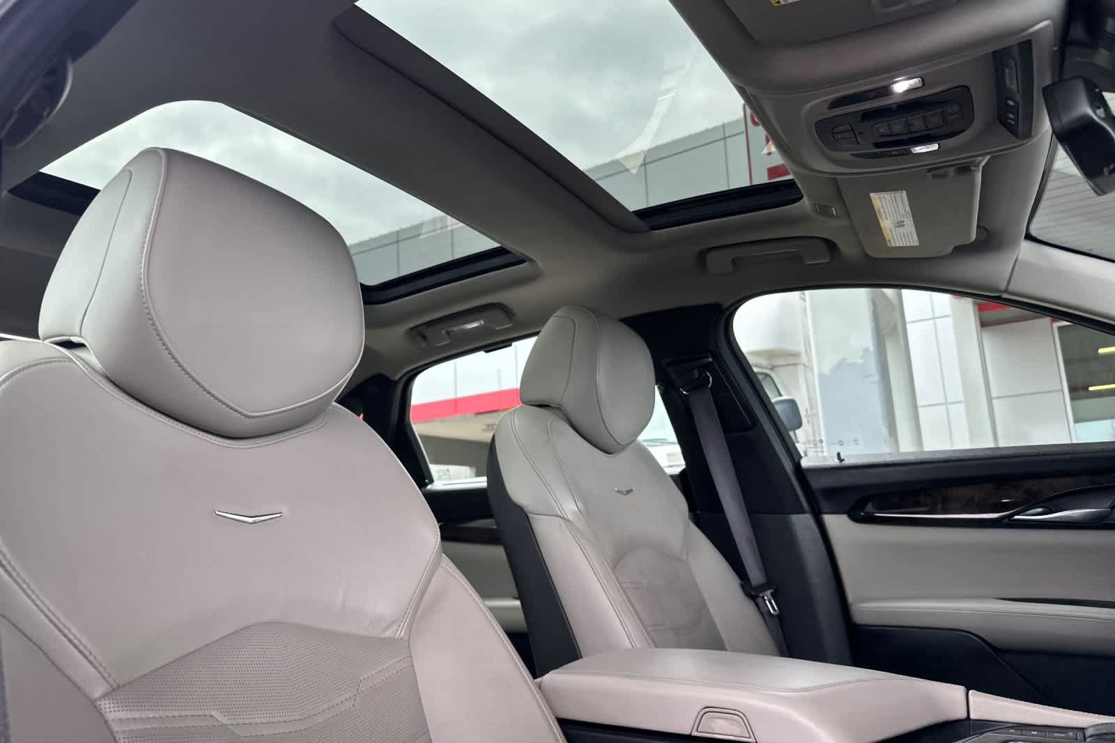 Used 2017 Cadillac CT6 Luxury RWD image 17