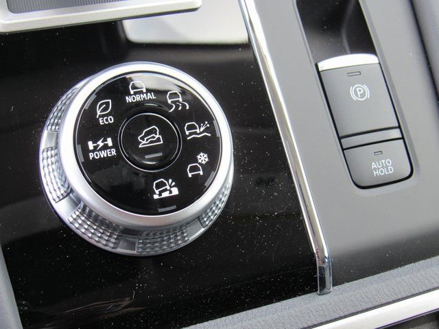 New 2025 Mitsubishi Outlander ES image 18