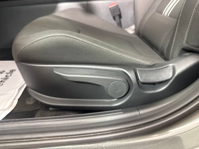 Used 2024 Hyundai Elantra SEL FWD image 15