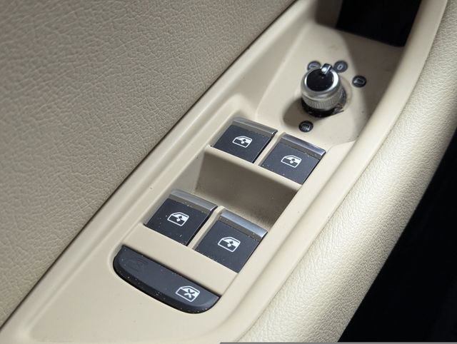 Used 2019 Audi A4 2.0T Premium w/ Convenience Package FWD image 17