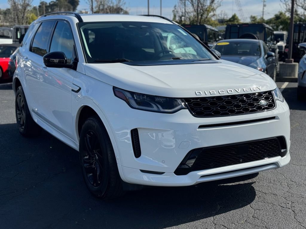 Used 2024 Land Rover Discovery Sport S image 4