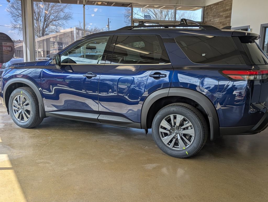 New 2026 Nissan Pathfinder SV image 5