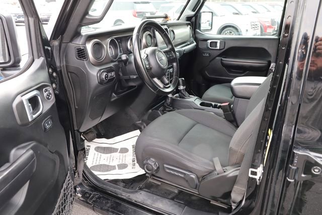 Used 2020 Jeep Gladiator Sport w/ Quick Order Package 24S image 11