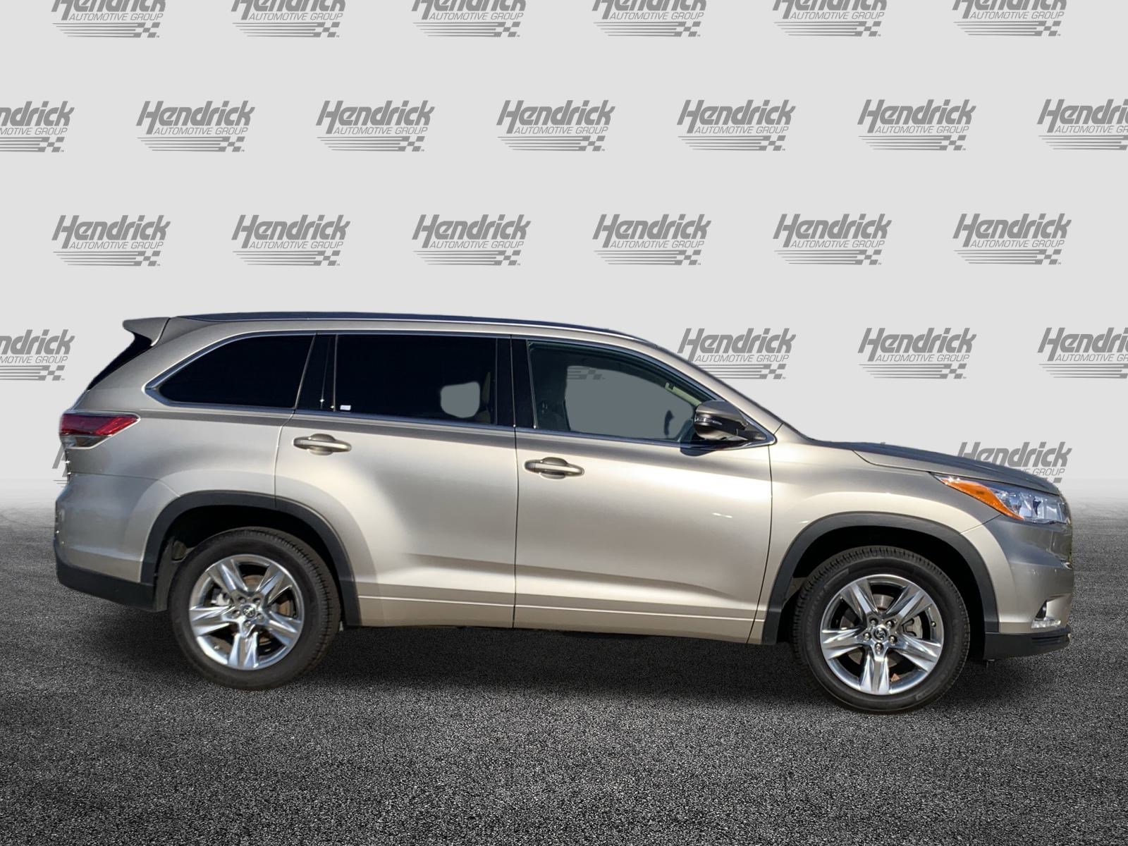 Used 2016 Toyota Highlander Limited image 11