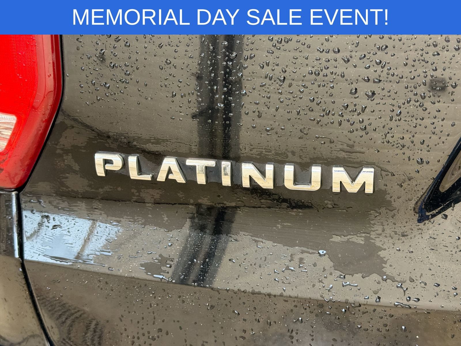 Used 2018 Ford Explorer Platinum AWD/4WD image 18