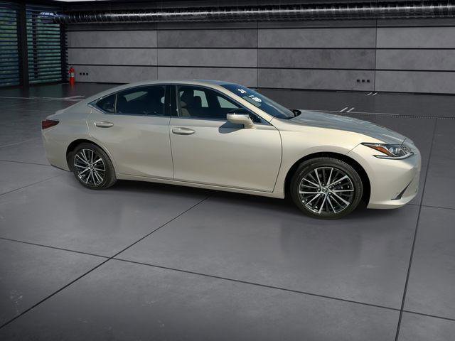 Certified 2024 Lexus ES 350 w/ Premium Package FWD image 2