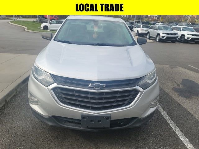 Used 2019 Chevrolet Equinox LS image 3