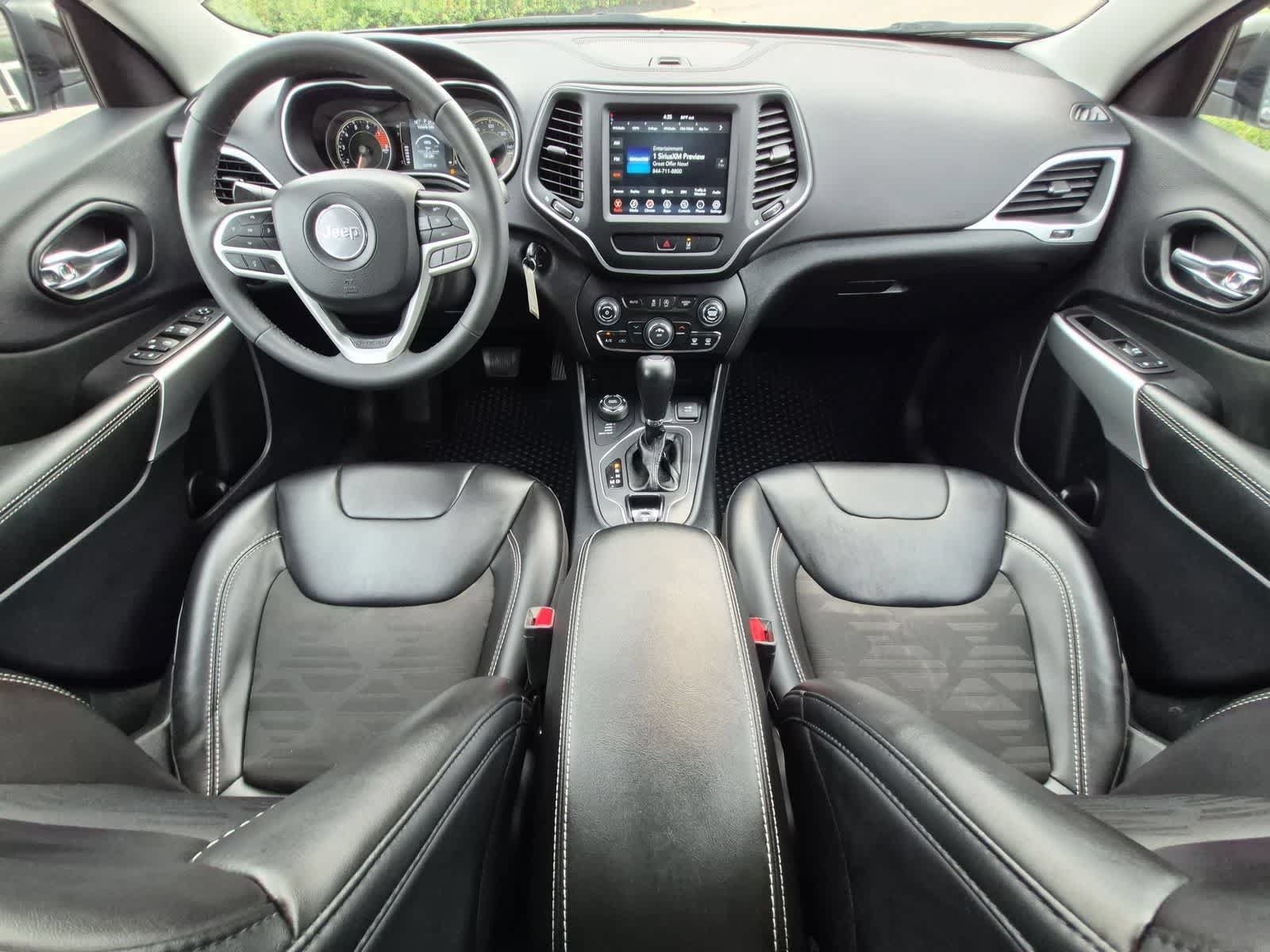 Used 2022 Jeep Cherokee Latitude AWD/4WD image 15