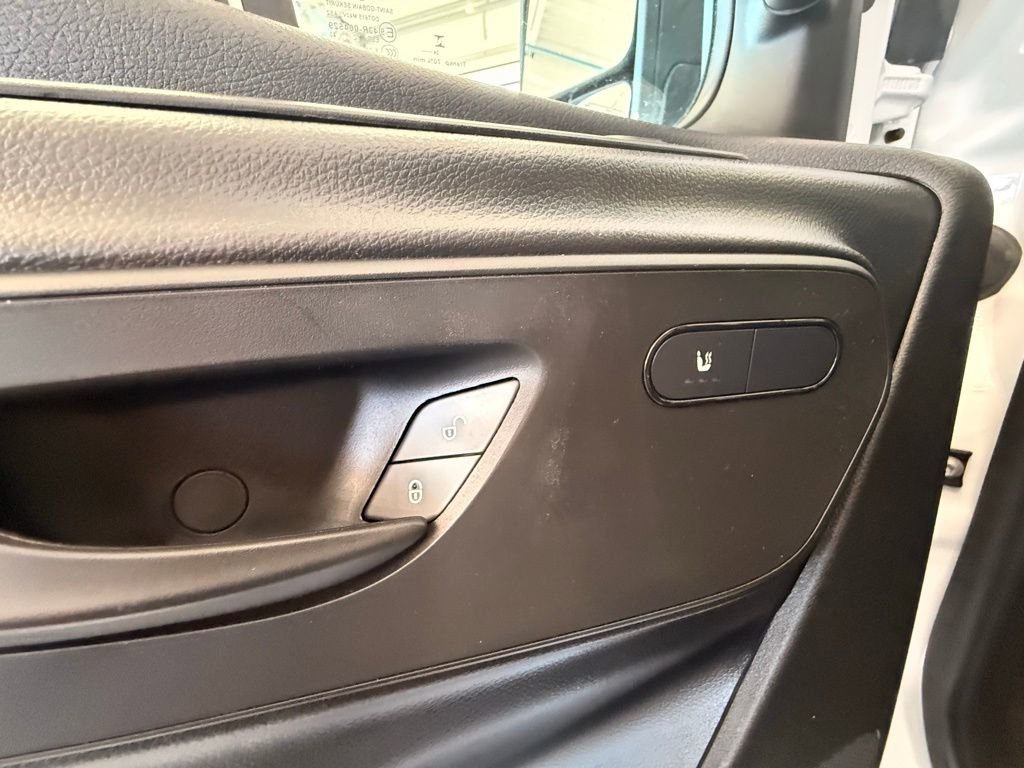 Used 2025 Mercedes-Benz Sprinter 2500 image 24