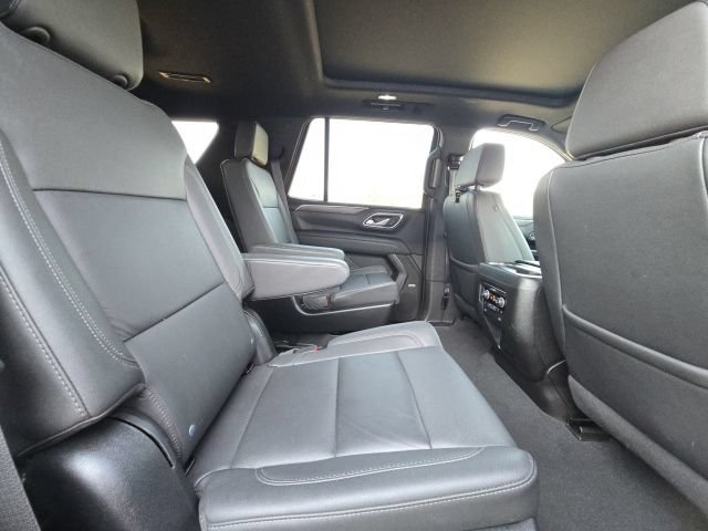 Used 2024 Chevrolet Tahoe Z71 w/ Luxury Package AWD/4WD image 16
