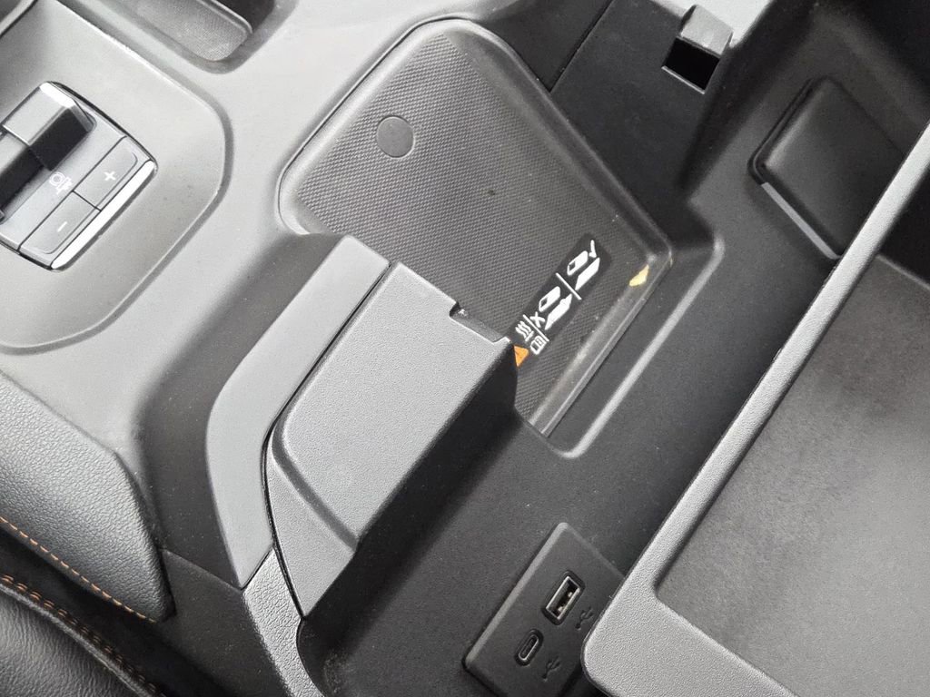 Used 2023 GMC Sierra 1500 AT4 w/ AT4 Preferred Package image 36