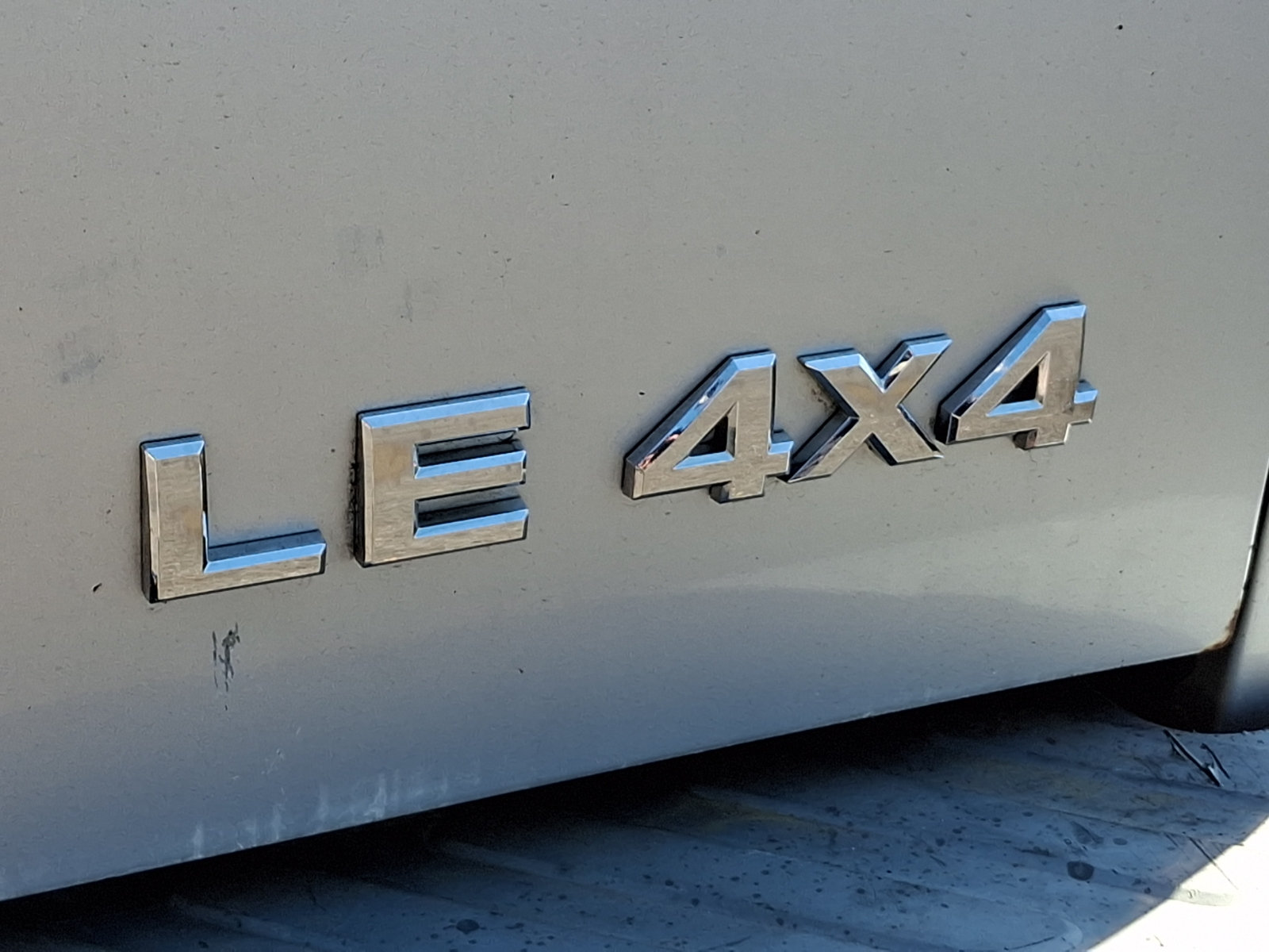Used 2006 Nissan Frontier LE AWD/4WD image 30