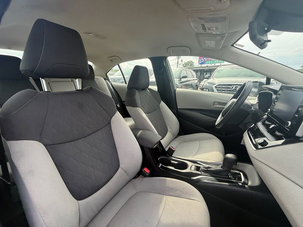 Used 2020 Toyota Corolla LE FWD image 24