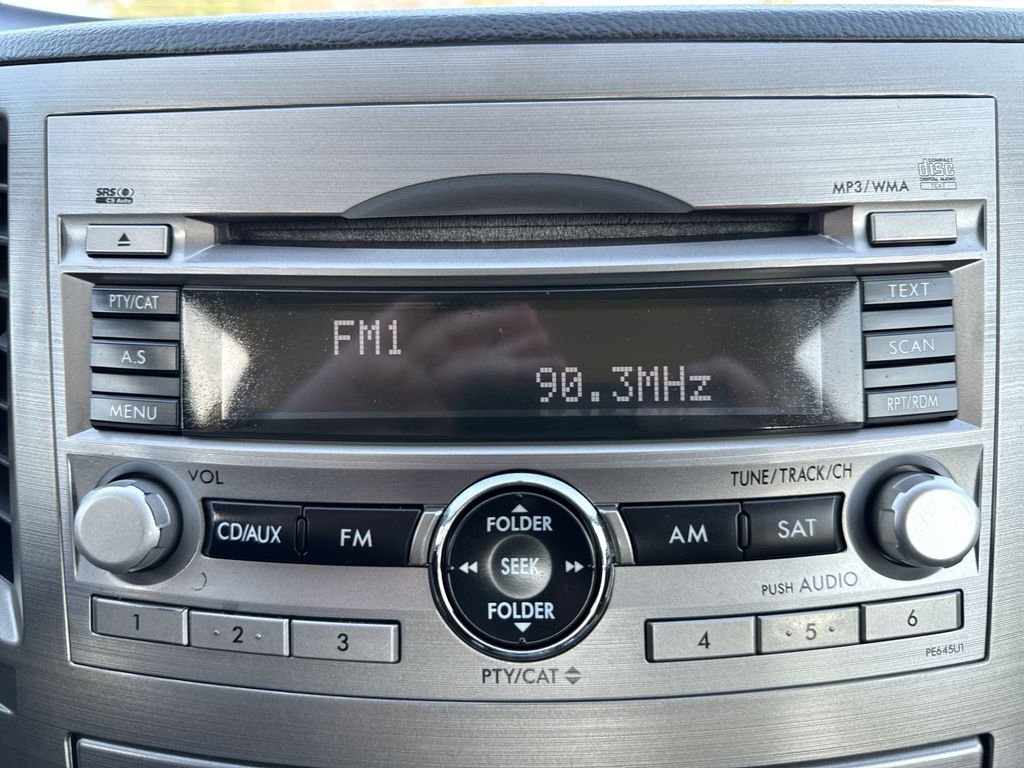 Used 2011 Subaru Legacy 2.5i Premium w/ All-Weather Pkg image 15