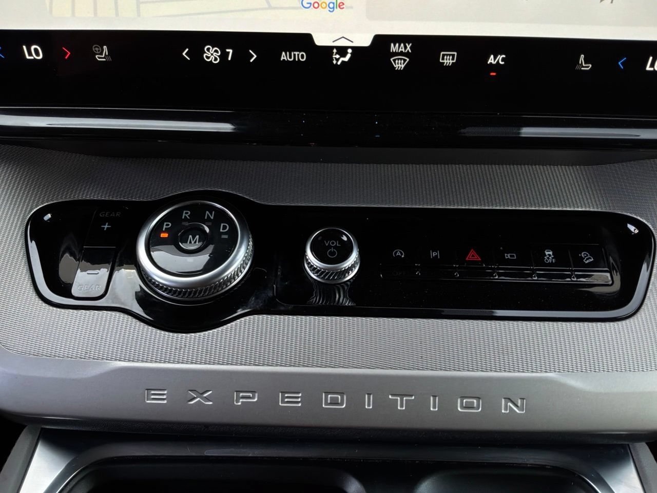 Used 2025 Ford Expedition Active AWD/4WD image 35