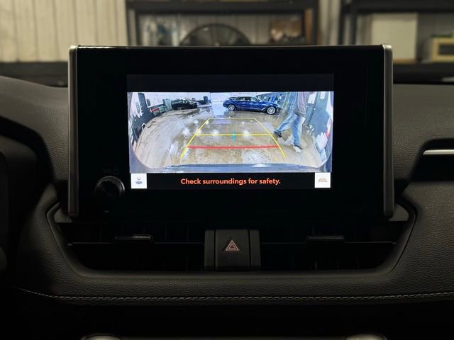 Used 2024 Toyota RAV4 LE image 31