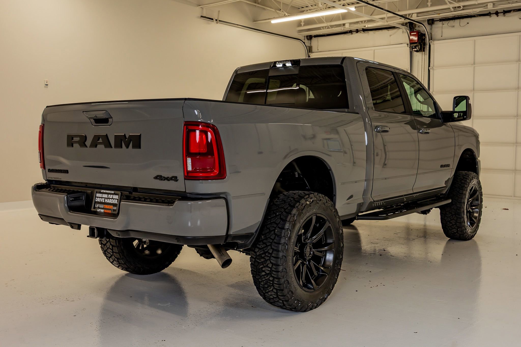 Used 2026 RAM 2500 Laramie w/ Night Edition AWD/4WD image 10