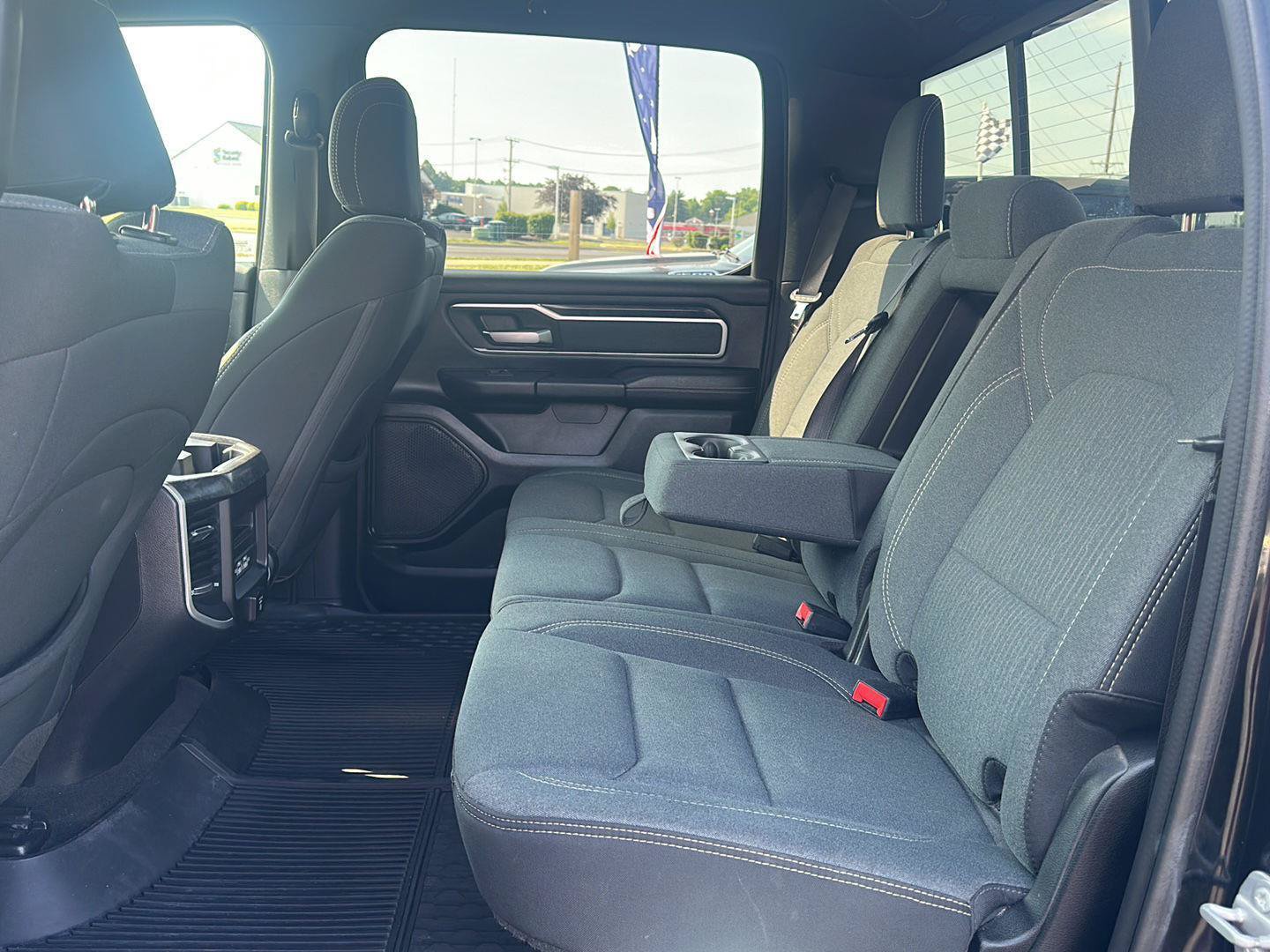 Used 2022 RAM 1500 Big Horn AWD/4WD image 11