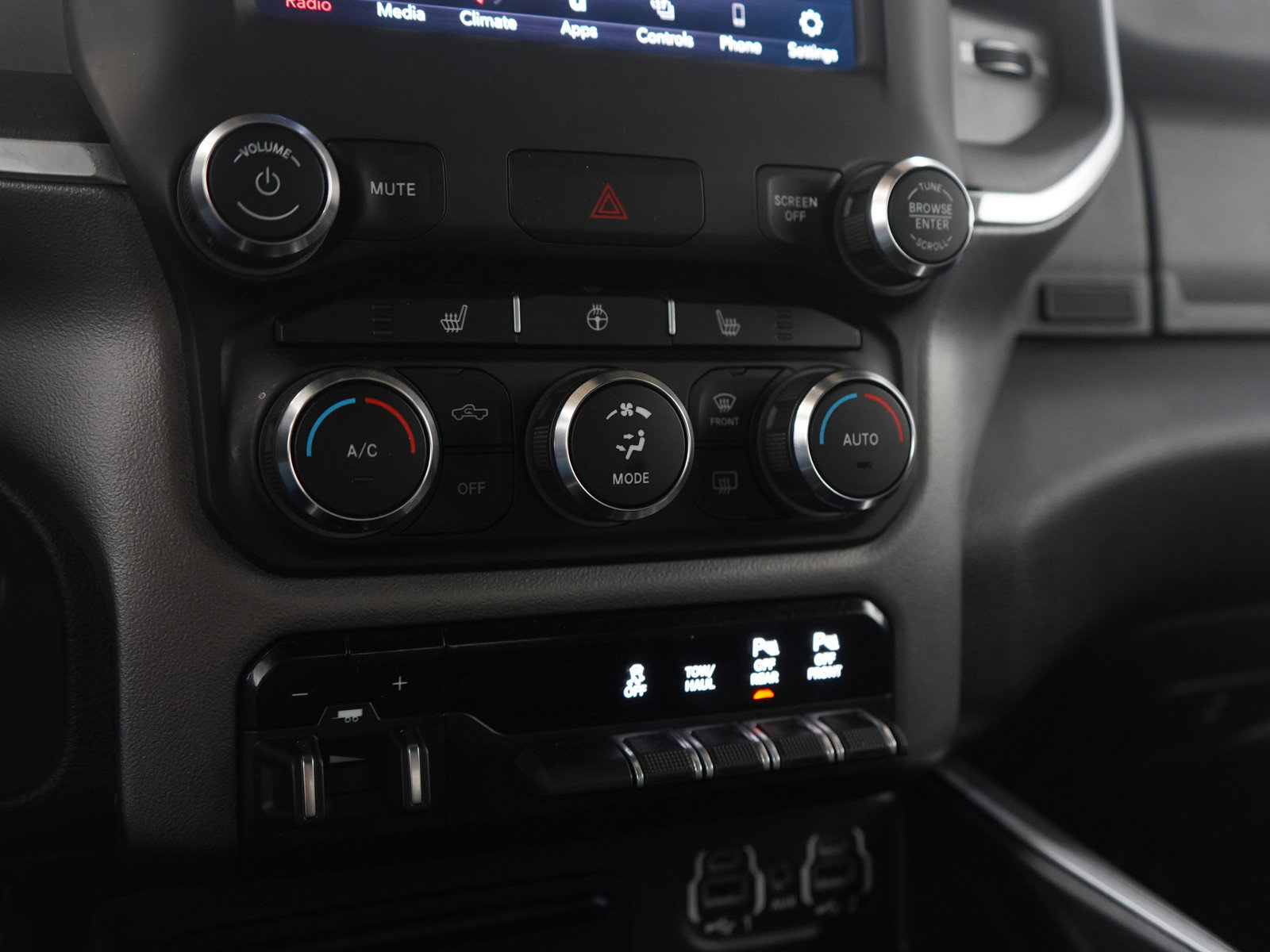 Used 2019 RAM 1500 Big Horn image 21