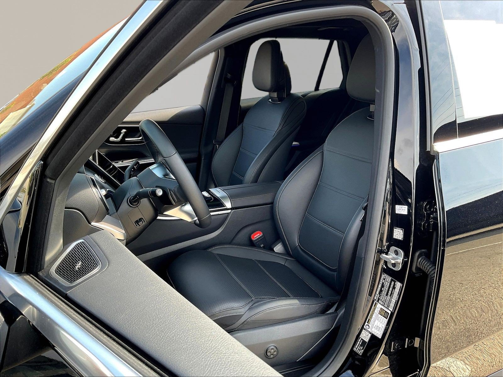Certified 2026 Mercedes-Benz GLC 300 4MATIC image 21