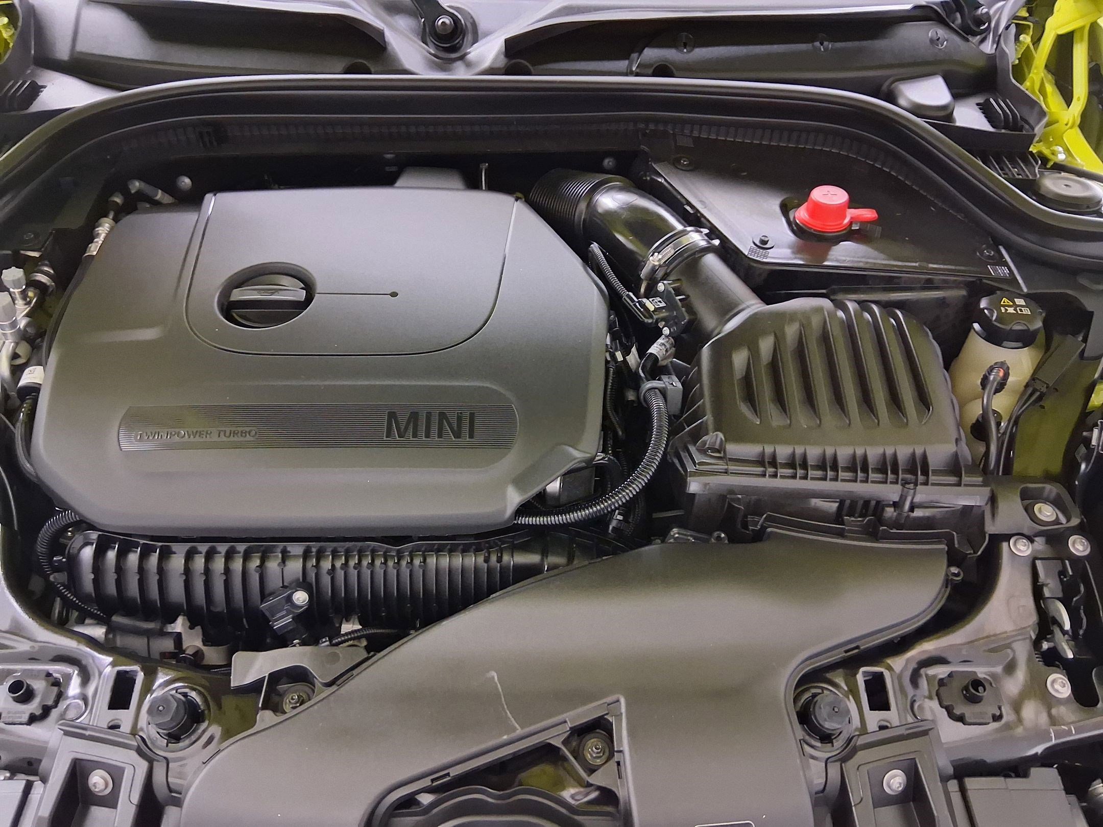 Certified 2024 MINI Cooper S image 32