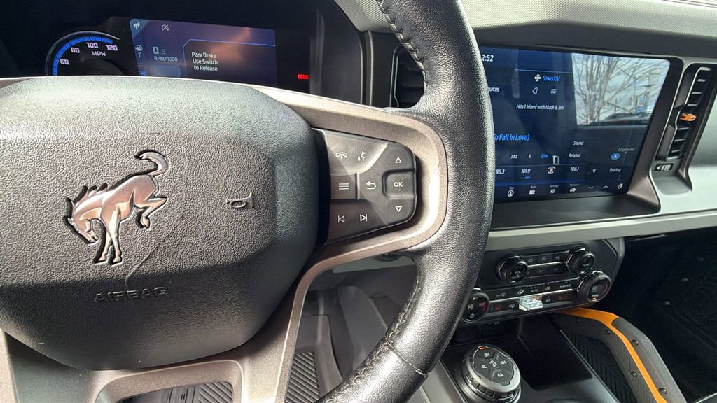 Used 2021 Ford Bronco Badlands image 28