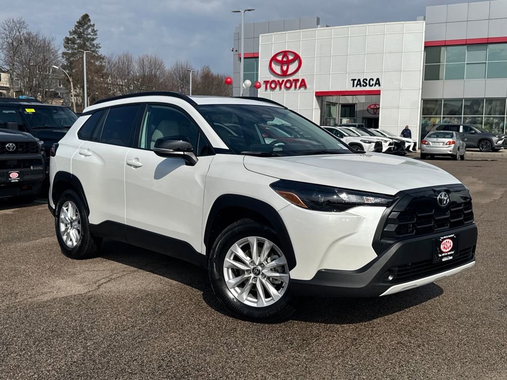 Used 2026 Toyota Corolla Cross LE w/ Moonroof Package