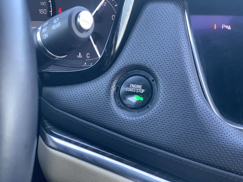 Certified 2017 Cadillac XT5 FWD image 14