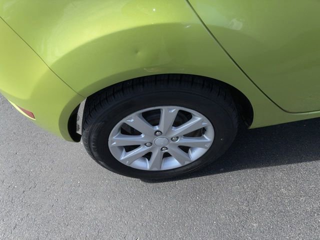 Used 2011 Ford Fiesta SE w/ 203A Rapid Spec Order Code image 4