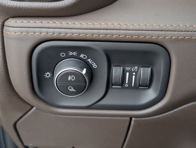 New 2026 RAM 2500 Limited image 15
