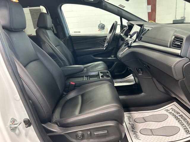 Certified 2023 Honda Odyssey Sport image 19