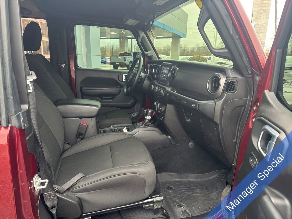 Used 2022 Jeep Wrangler Willys image 32