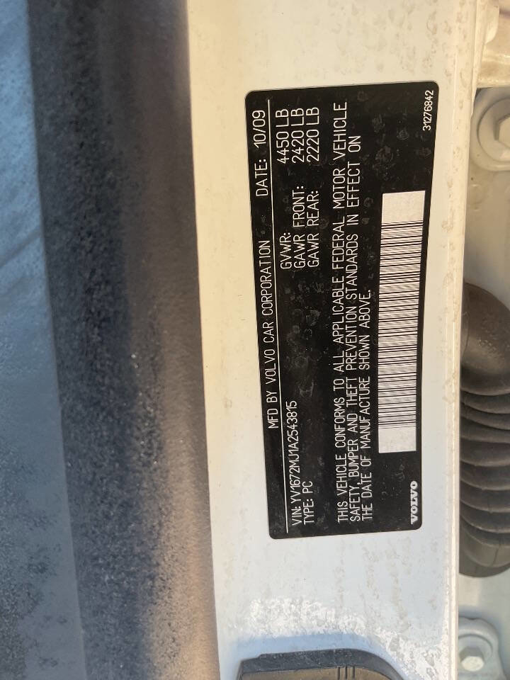 Used 2010 Volvo V50 T5 R-Design image 18