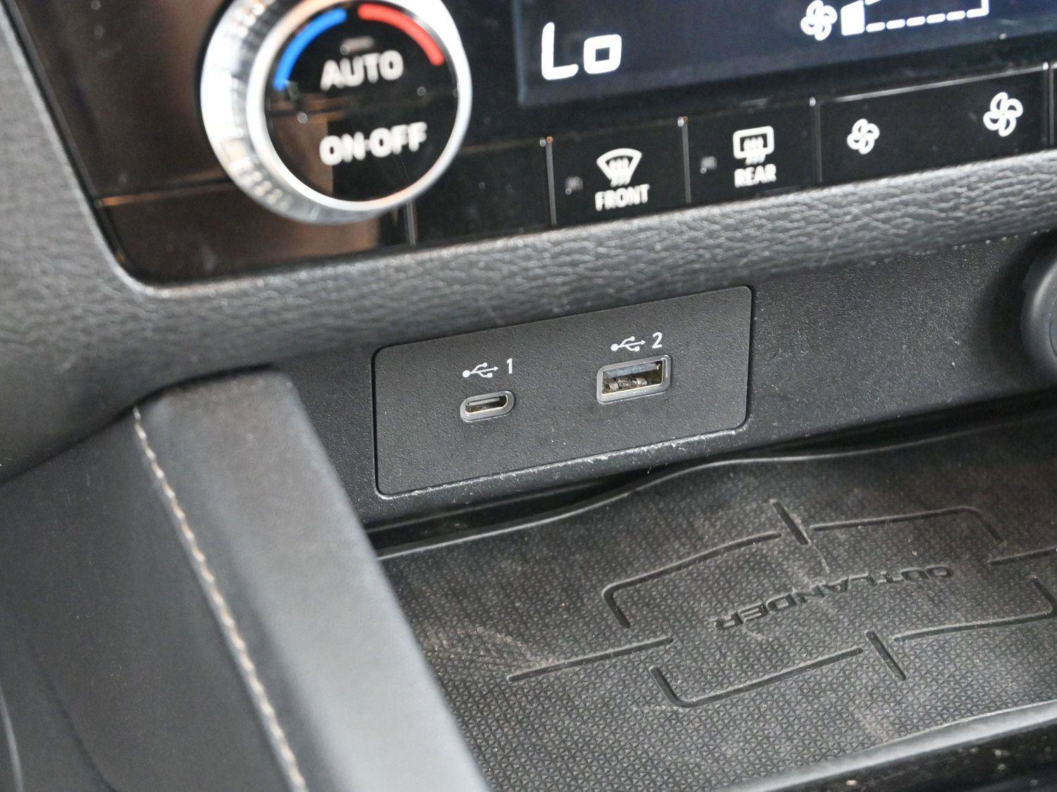 Used 2022 Mitsubishi Outlander ES image 21