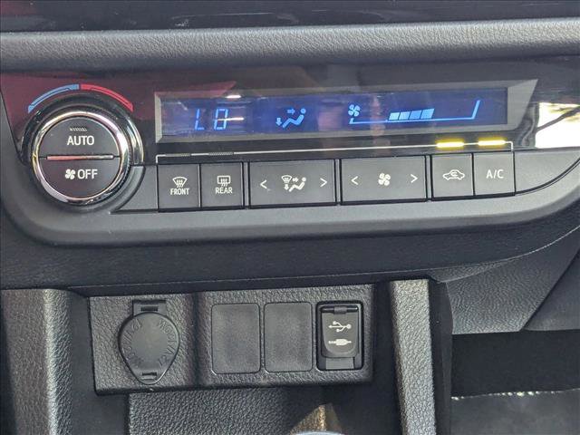 Used 2015 Toyota Corolla S image 8