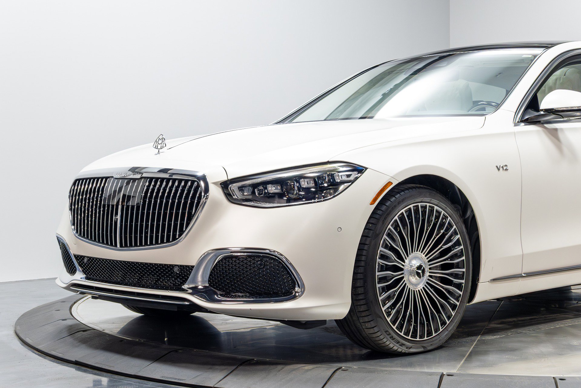 Used 2023 Mercedes-Benz Maybach S 680 4MATIC image 4