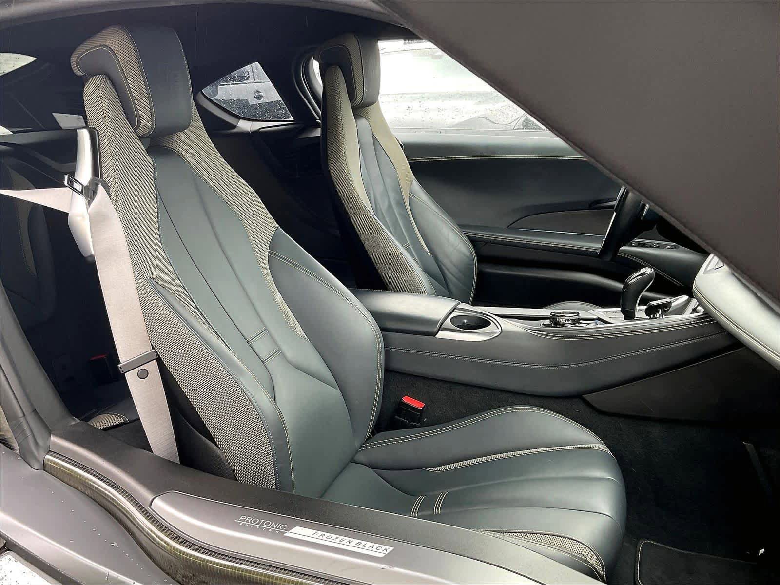 Used 2017 BMW i8 image 9