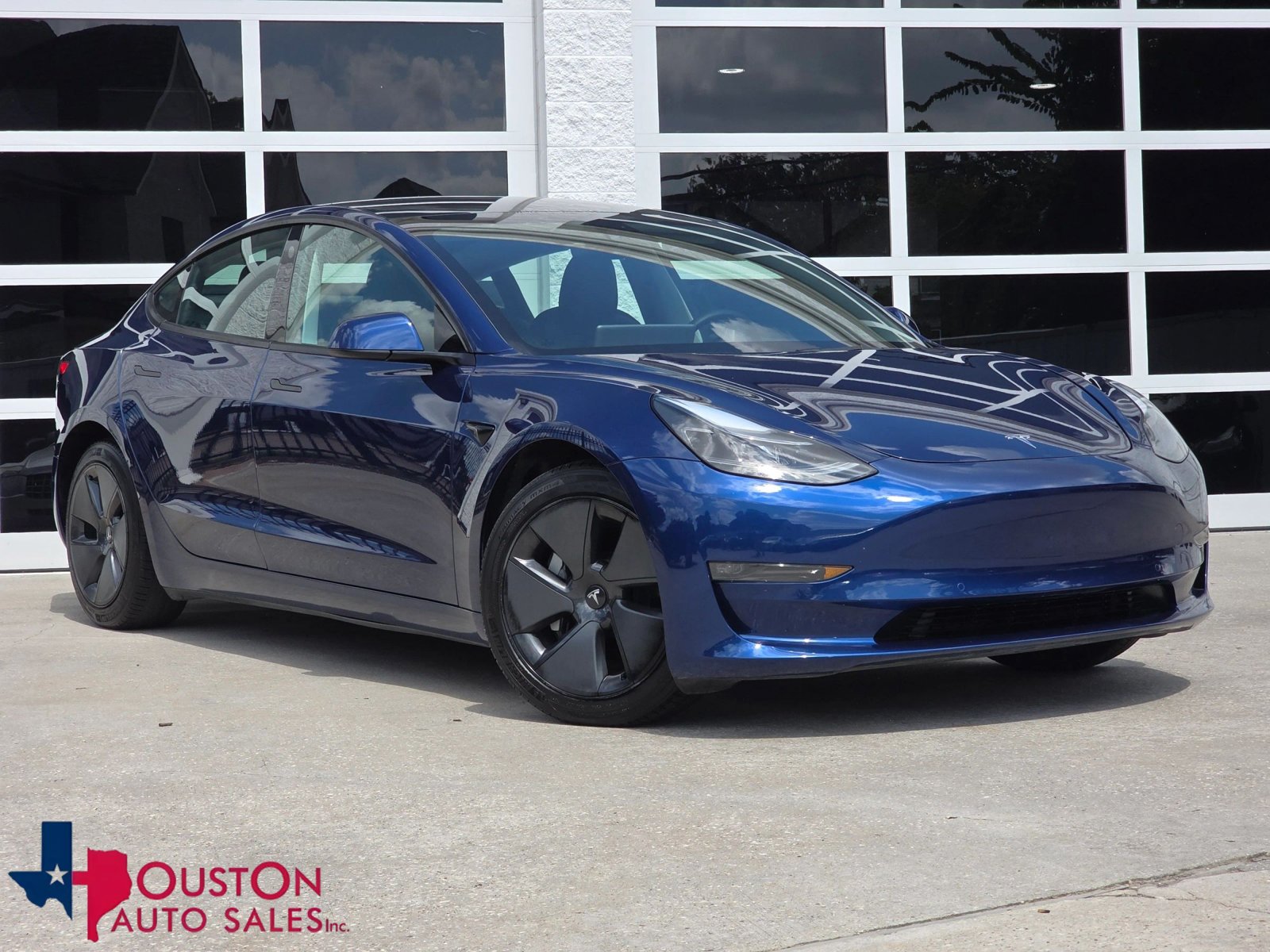 Used 2022 Tesla Model 3 Long Range AWD/4WD image 1