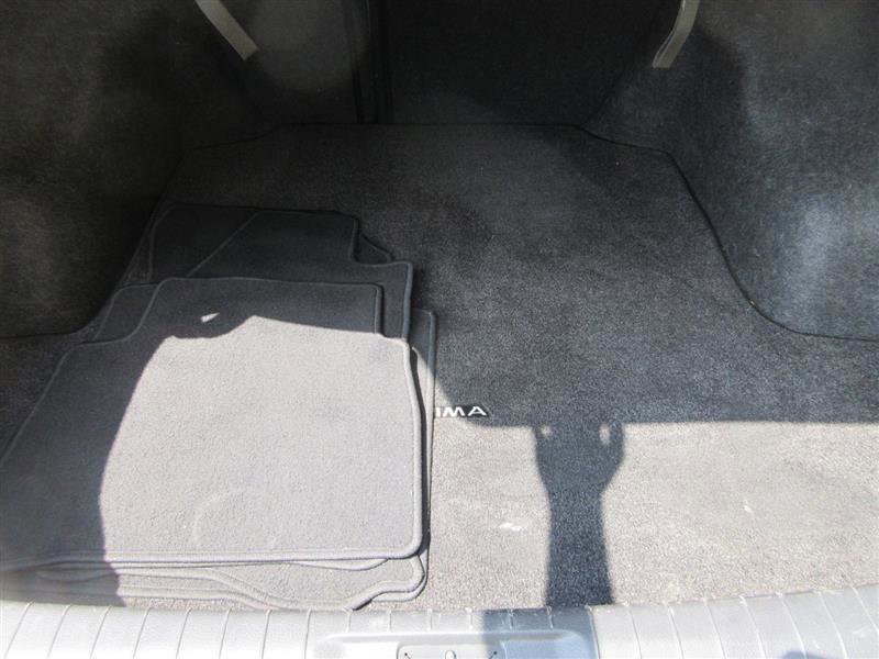 Used 2017 Nissan Altima 3.5 SL w/ 3.5SL Technology Package image 8