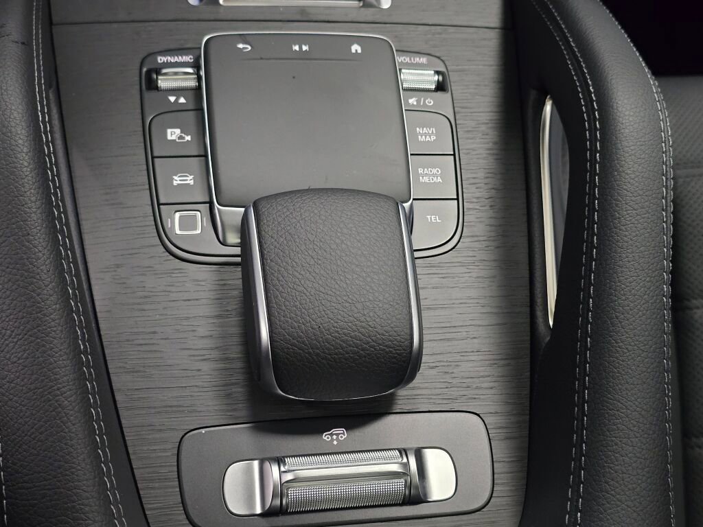 New 2026 Mercedes-Benz GLS 450 4MATIC image 16