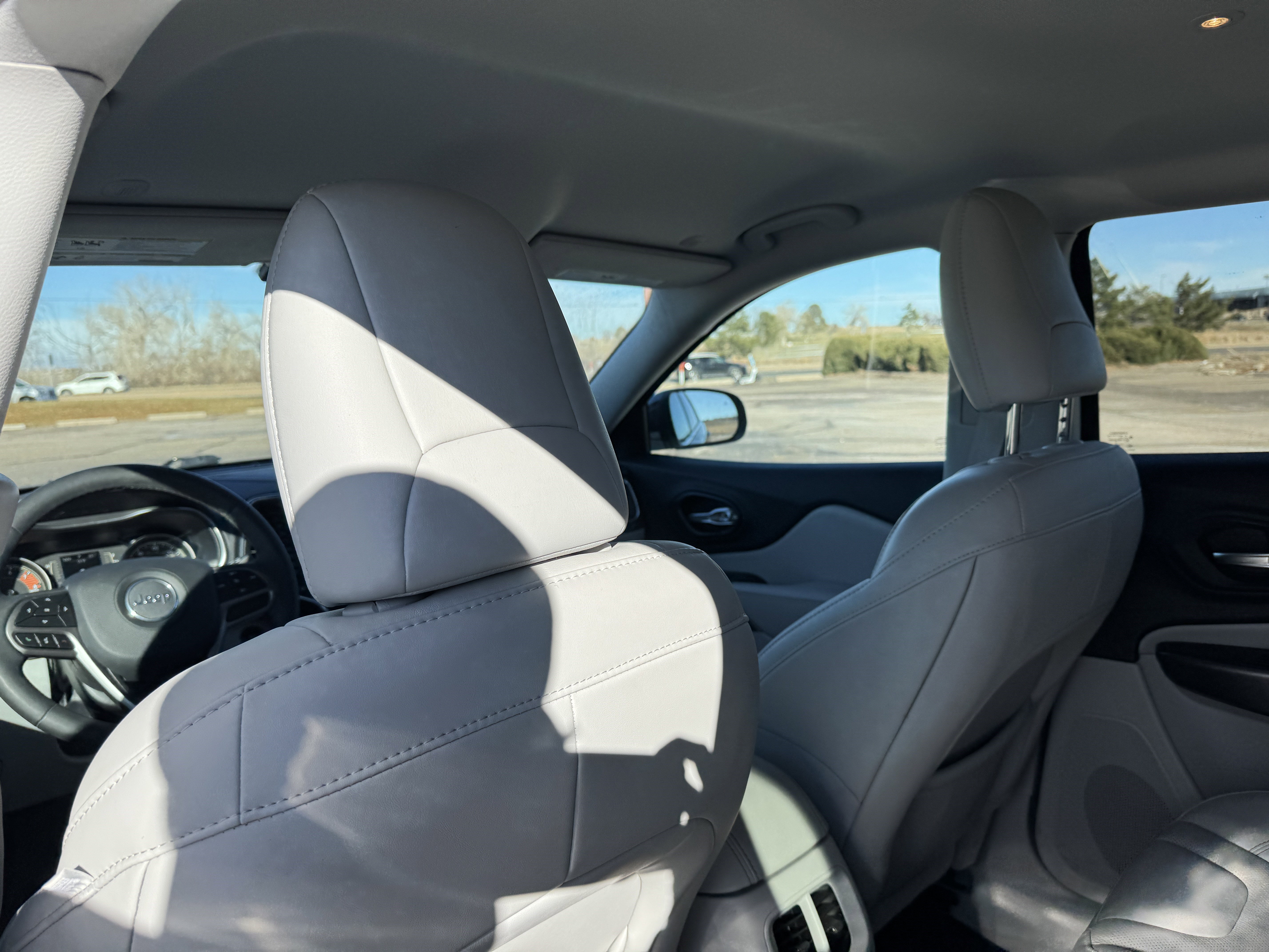 Used 2021 Jeep Cherokee Latitude Lux w/ Trailer Tow Group image 14