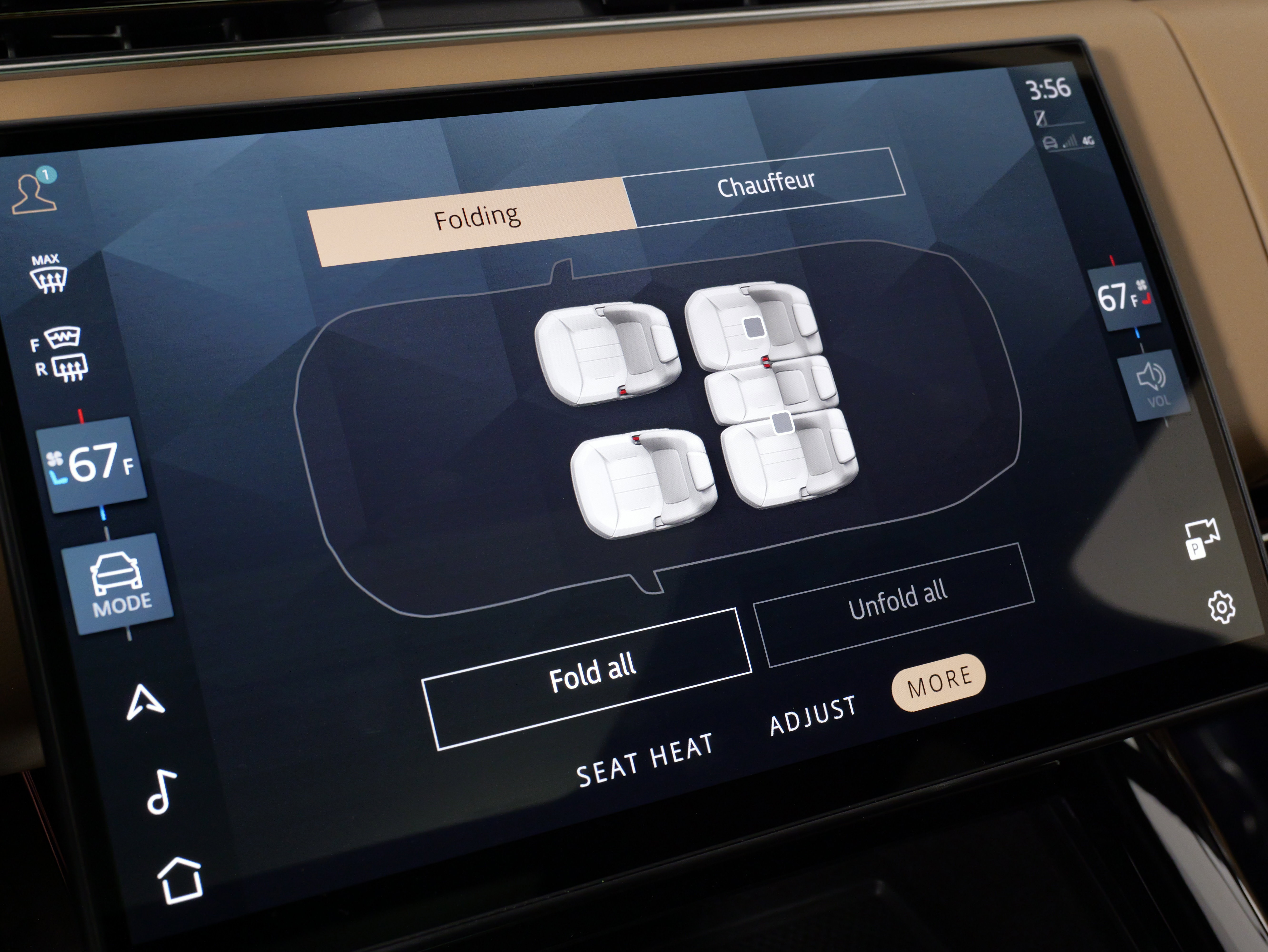 Used 2025 Land Rover Range Rover Sport SE image 48