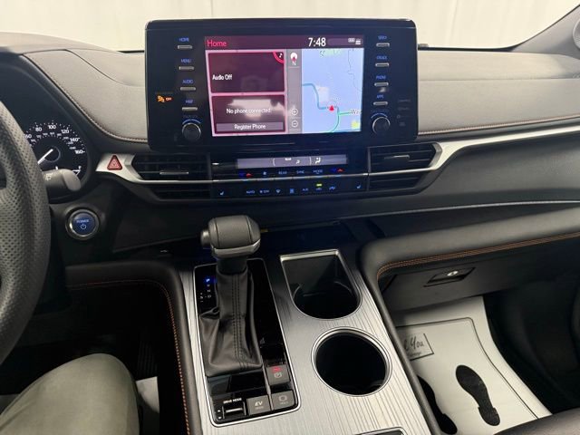 Used 2024 Toyota Sienna XSE w/ XSE Plus Package image 20