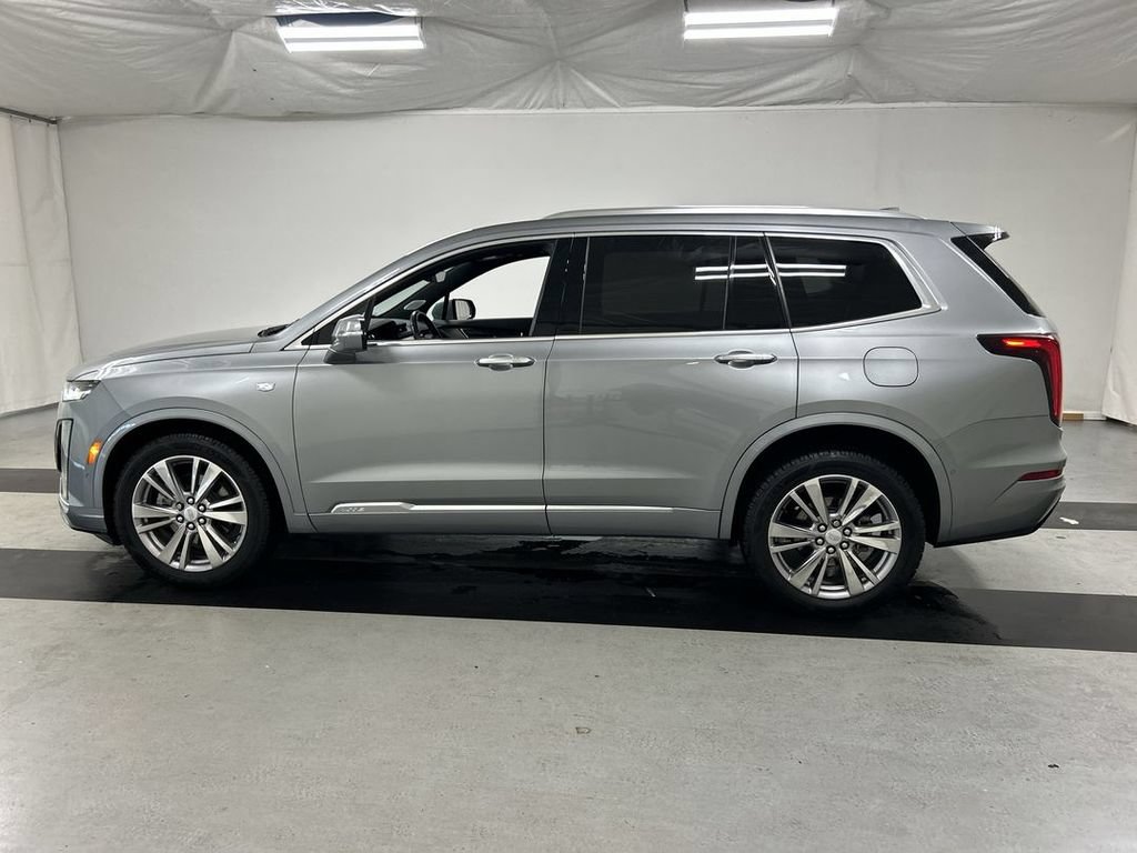 Used 2023 Cadillac XT6 Premium Luxury w/ Technology Package AWD/4WD image 6