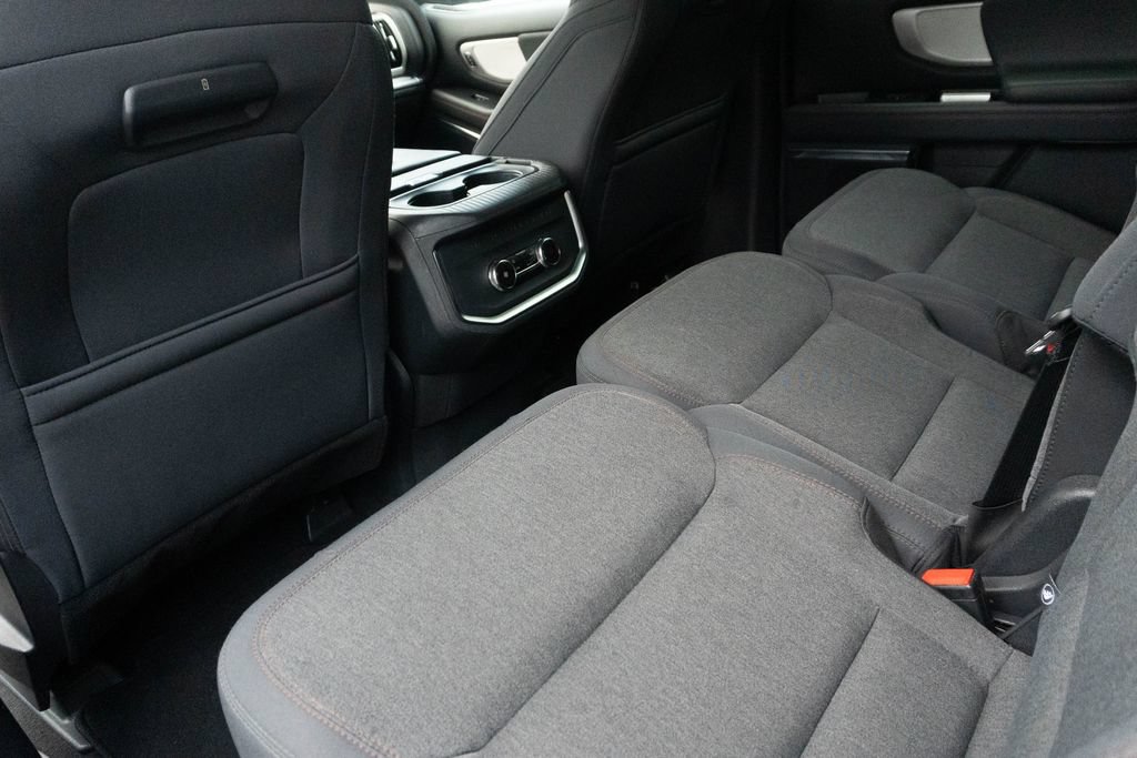 Used 2025 Ford Expedition Active RWD image 22