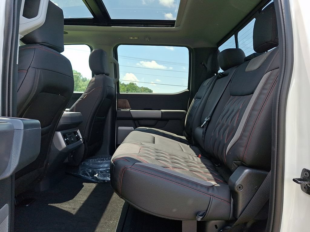 New 2026 Ford F250 Lariat w/ Black Appearance Package AWD/4WD image 6
